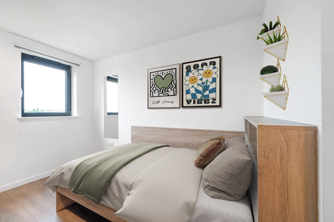 Bronze Ensuite - 1