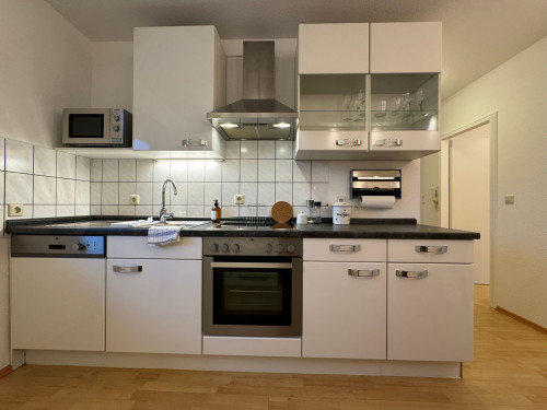 Fully furnished apartment in Karlsruhe for extended stays (15 min KA City | 10 min KIT North | 8 min Daimler | 5 min MiRO)