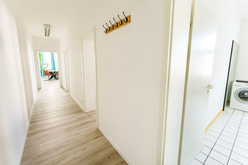 Modern Apartment for Up to 5 Guests | Wi-Fi, Parking & Coffee Machine - Gallery - 7