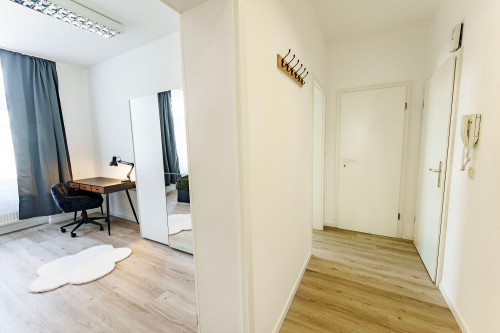 Modern Apartment for Up to 5 Guests | Wi-Fi, Parking & Coffee Machine - Gallery - 6