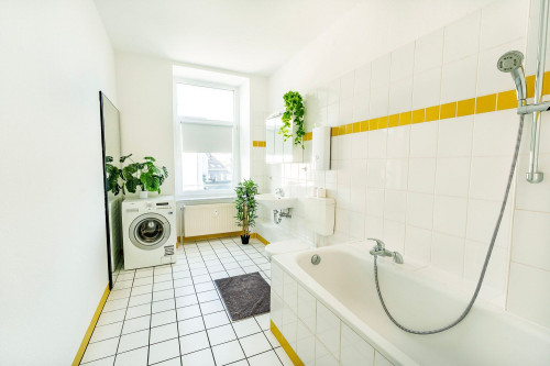 Modern Apartment for Up to 5 Guests | Wi-Fi, Parking & Coffee Machine
