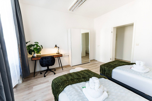 Modern Apartment for Up to 5 Guests | Wi-Fi, Parking & Coffee Machine - Gallery - 31