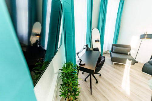 Modern Apartment for Up to 5 Guests | Wi-Fi, Parking & Coffee Machine - Gallery - 21