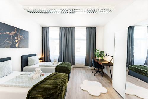 Modern Apartment for Up to 5 Guests | Wi-Fi, Parking & Coffee Machine - Gallery - 17