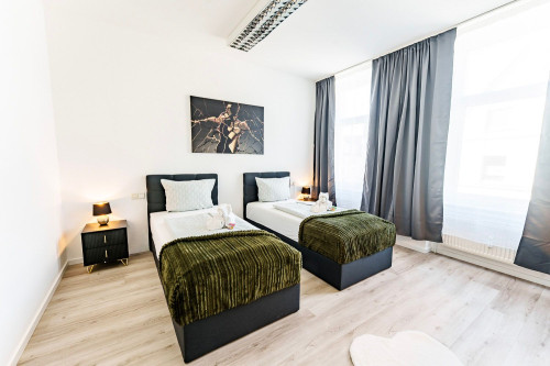Modern Apartment for Up to 5 Guests | Wi-Fi, Parking & Coffee Machine - Gallery - 30