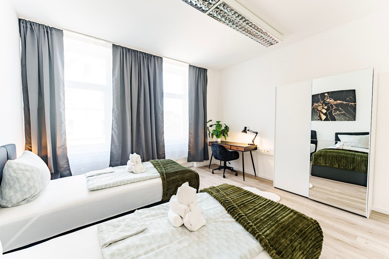 Modern Apartment For Up To 5 Guests | Wi-Fi, Parking & Coffee Machine - Modern Apartment for Up to 5 Guests | Wi-Fi, Parking & Coffee Machine - Gallery - 31