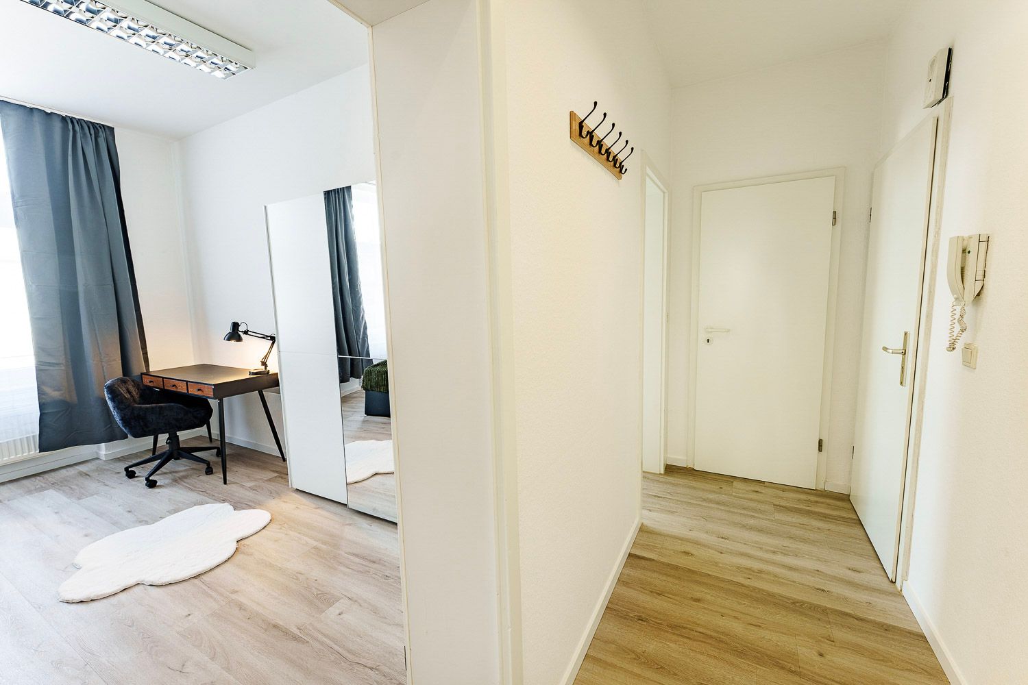 Modern Apartment For Up To 5 Guests | Wi-Fi, Parking & Coffee Machine - Modern Apartment for Up to 5 Guests | Wi-Fi, Parking & Coffee Machine - Gallery - 5