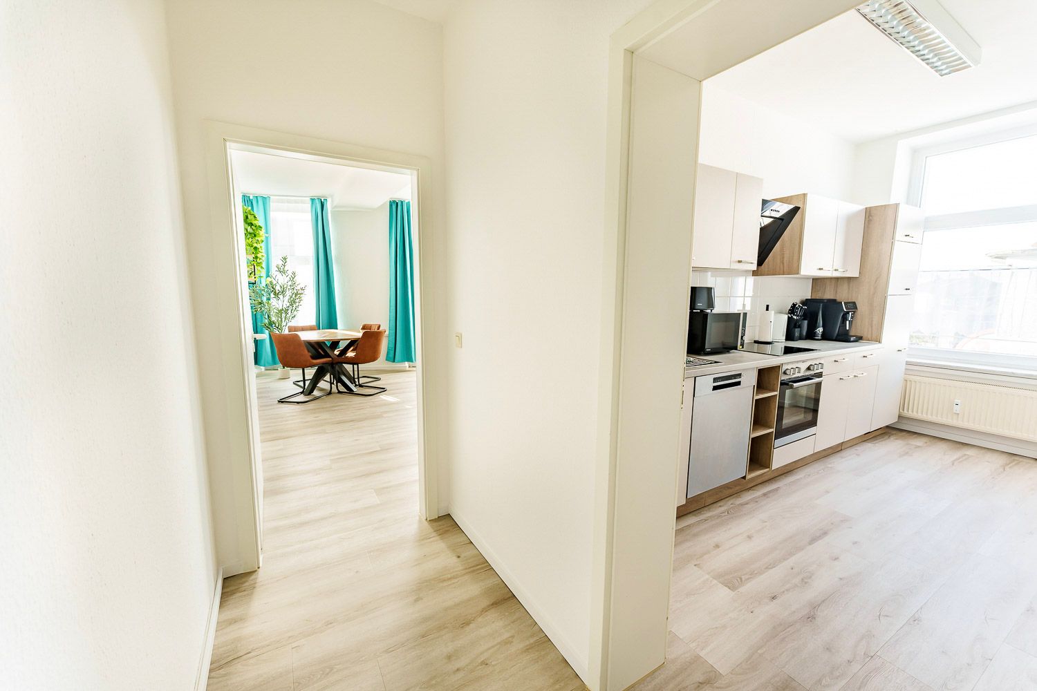 Modern Apartment For Up To 5 Guests | Wi-Fi, Parking & Coffee Machine - Modern Apartment for Up to 5 Guests | Wi-Fi, Parking & Coffee Machine - Gallery - 15
