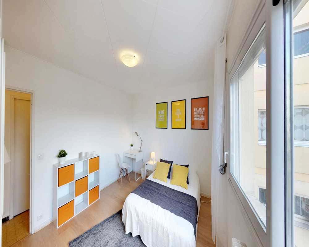  5 Bedrooms - 2 Bathrooms  -  Chambre dans le rue Marius Berliet  - Gallery -  6