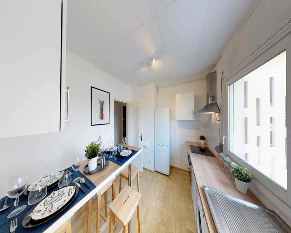 5 Bedrooms - 2 Bathrooms - Chambre dans le rue Marius Berliet - Gallery - 7