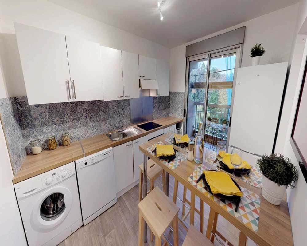 5 Bedrooms - 1 Bathroom - Chambre dans le Rue du Bourbonnais - Gallery - 7