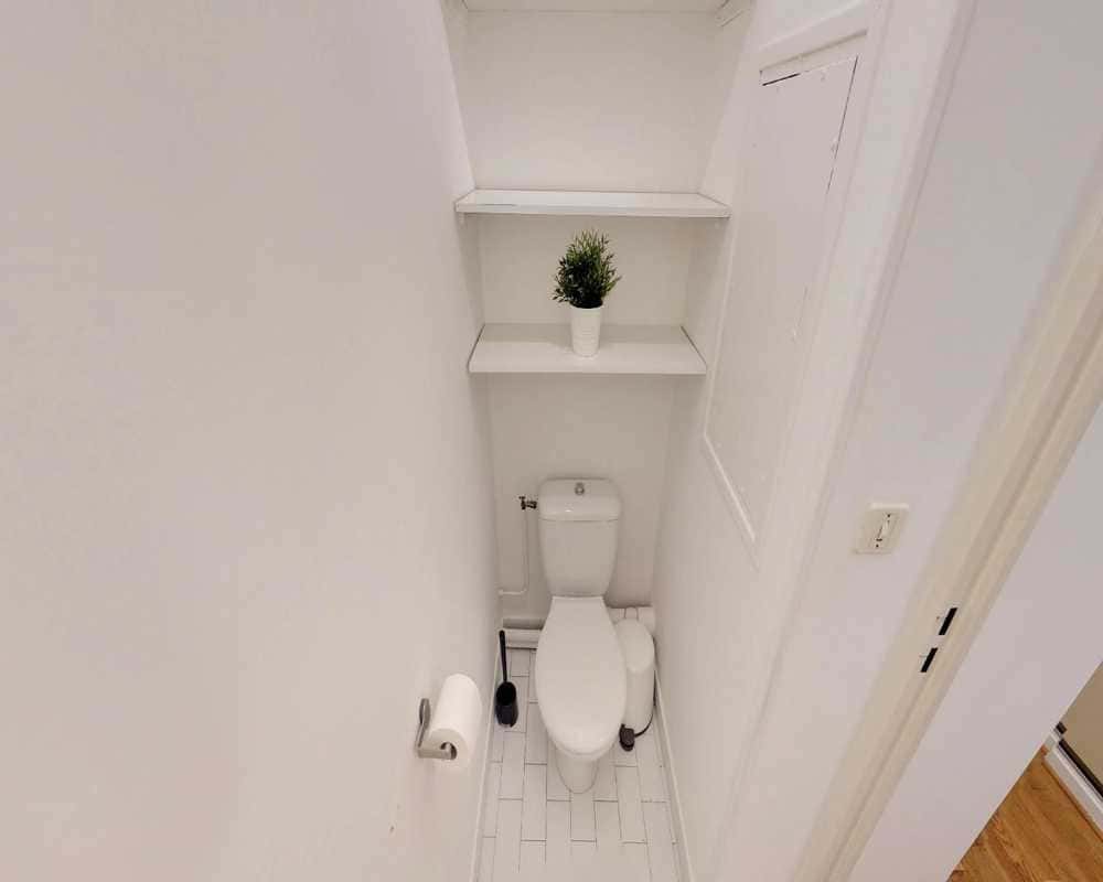  5 Bedrooms - 1 Bathroom ( 2 )  -  Chambre dans le Rue du Bourbonnais  - Gallery -  8