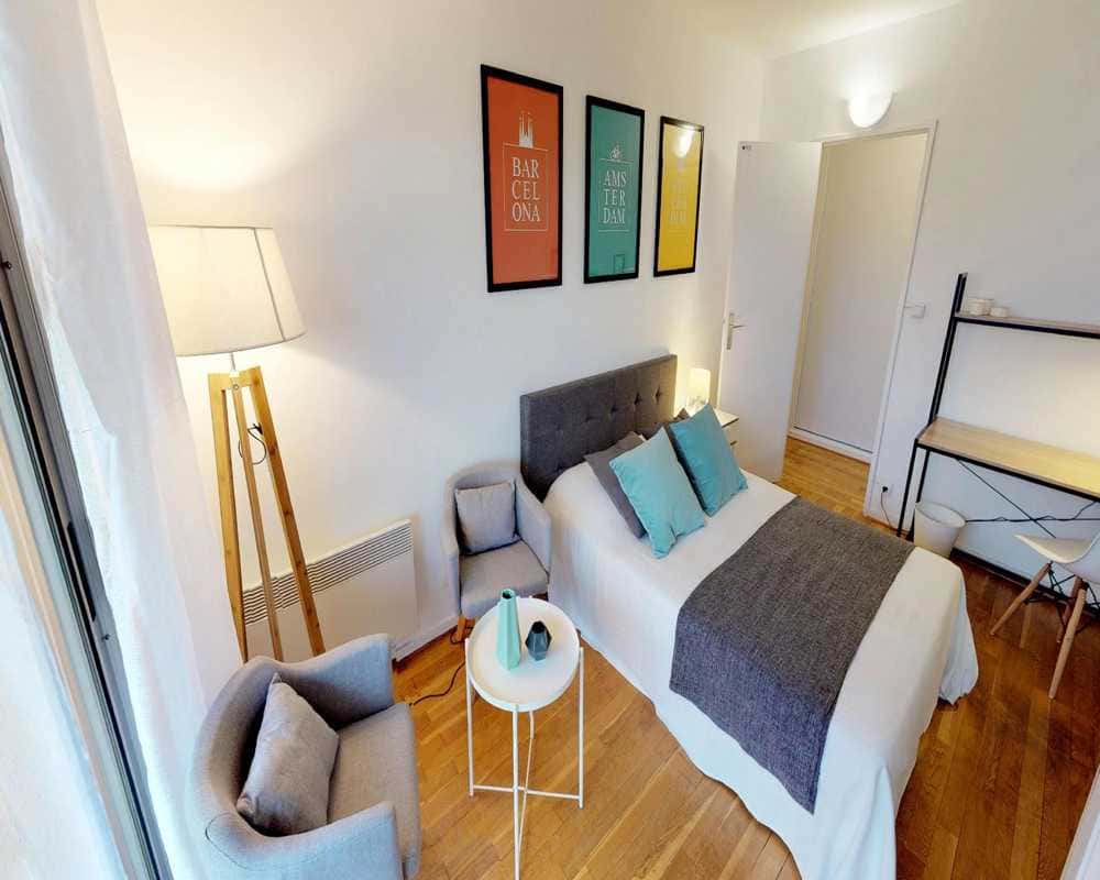 5 Bedrooms - 1 Bathroom ( 2 ) - Chambre dans le Rue du Bourbonnais - Gallery - 3