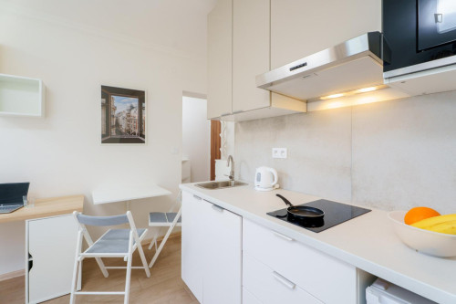 Appealing studio near the Kačerov train station