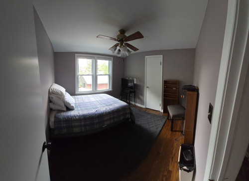 Room in Dearborn Historic District  - Gallery - 5