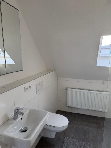  Single Room  -  Modern room in Derendorf  - Gallery -  7