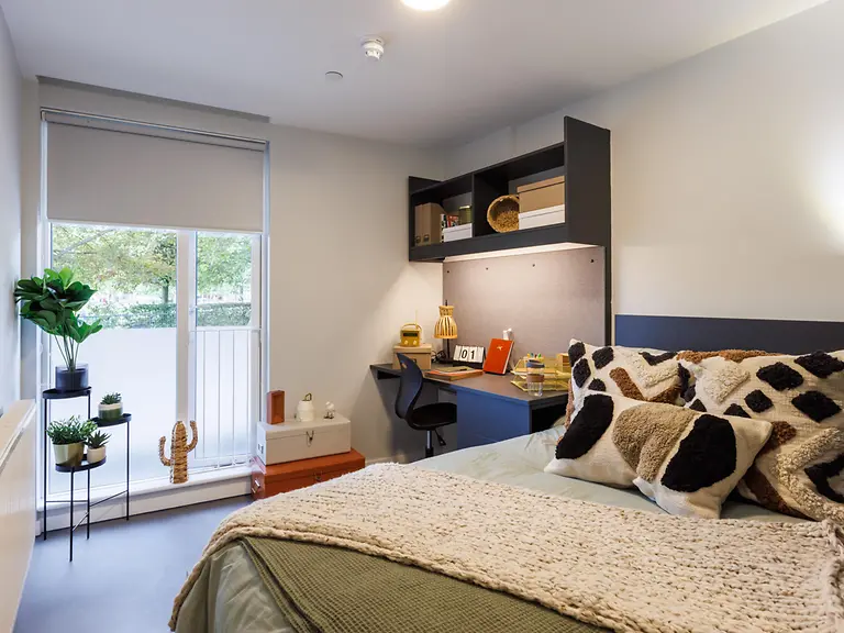  10 Bed En-Suite Plus  -  Element Bermondsey  - Gallery -  1