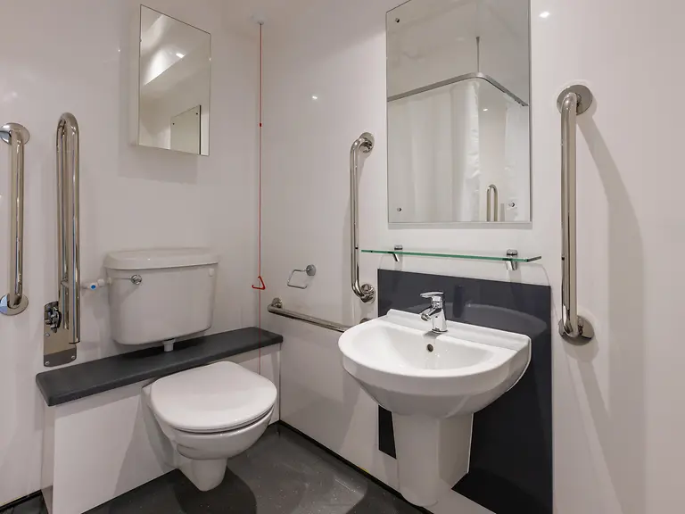  Accessible Studio  -  Element Manchester  - Gallery -  3