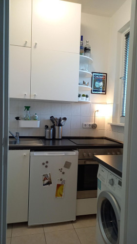 Newly Furnished Apartment with Balcony in Prime Location near Viktoria-Luise-Platz / Schöneberg