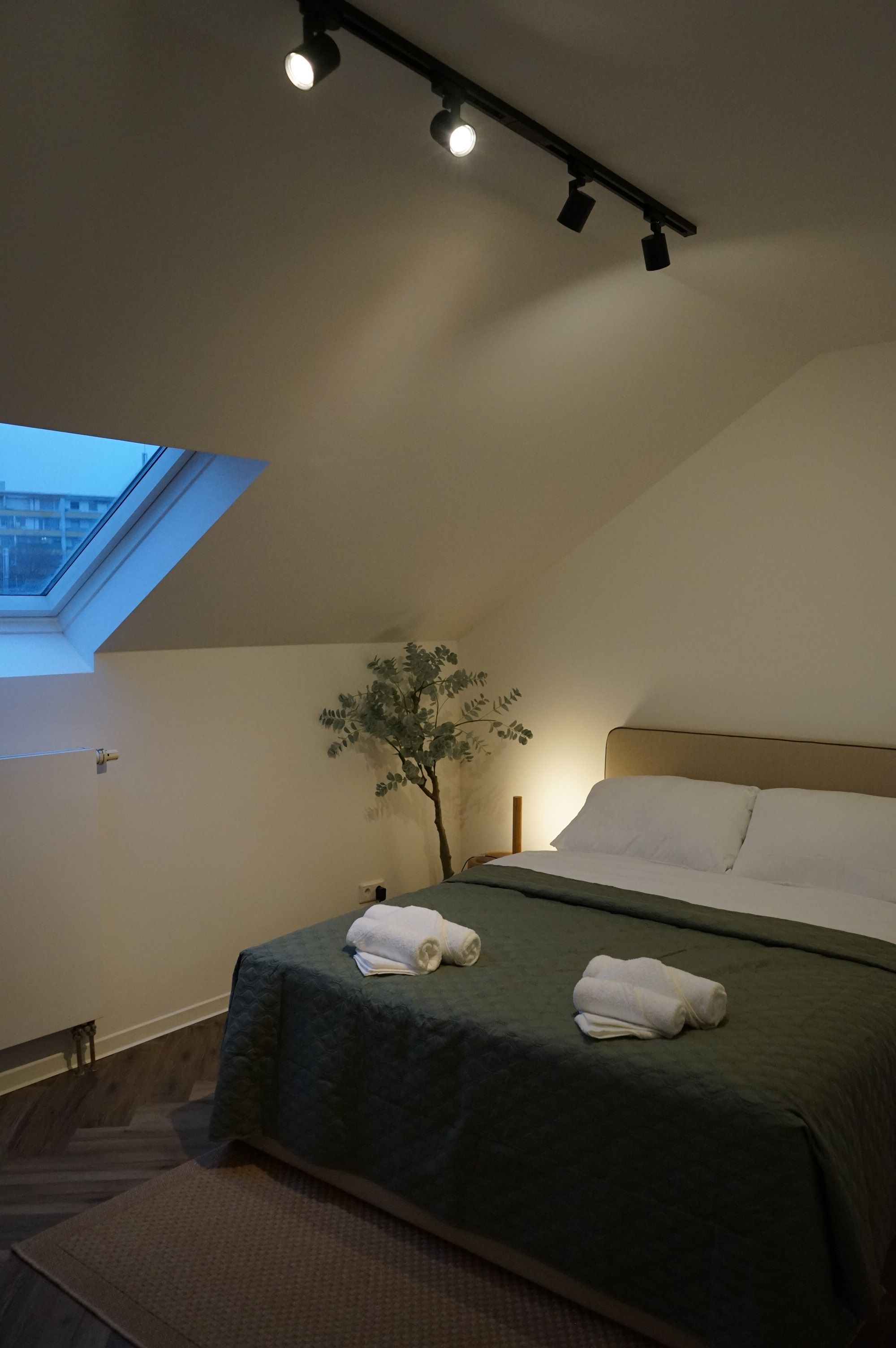 Modern & Great Home Conveniently Located (Sankt Augustin-Menden) - 20