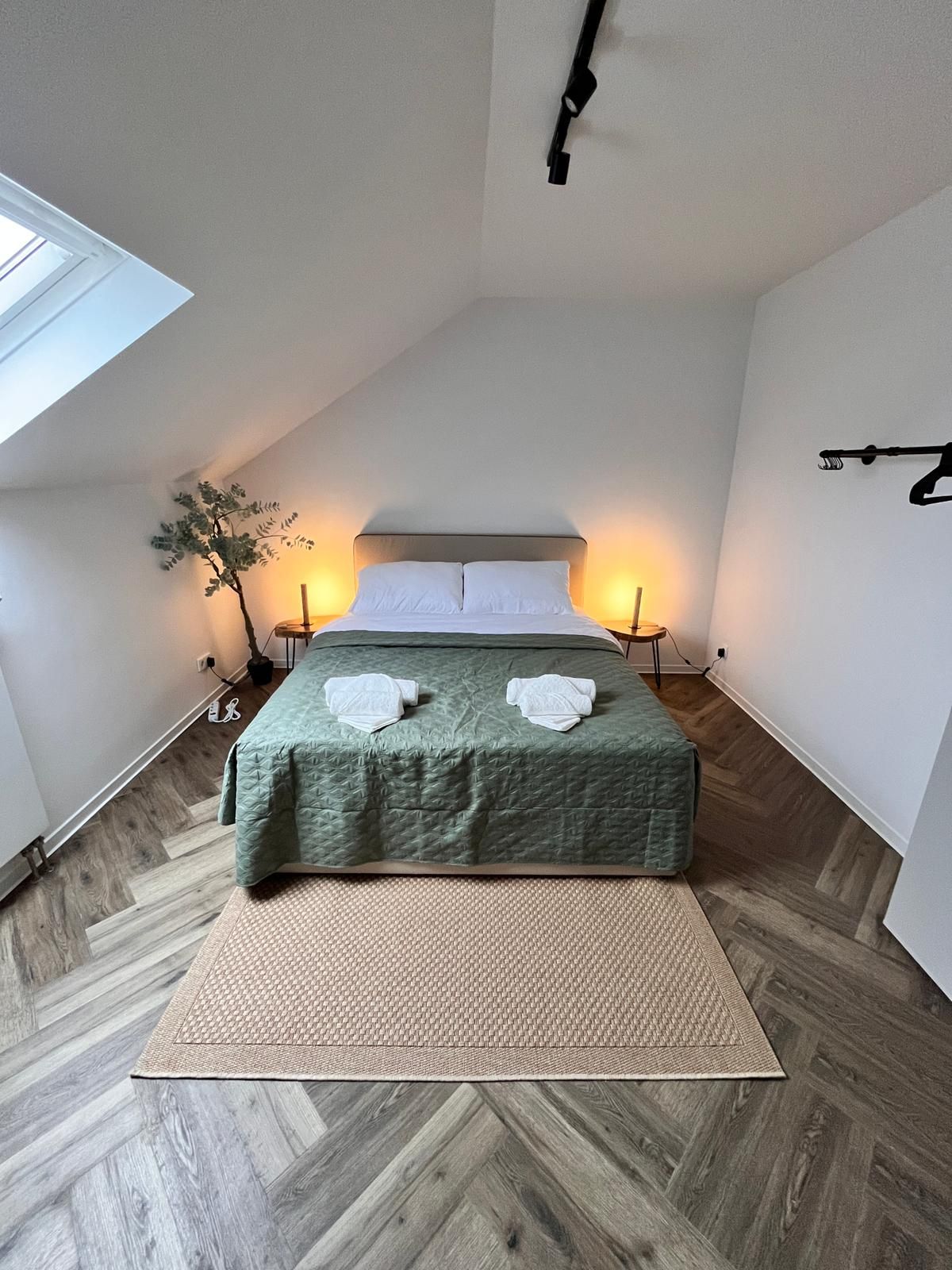 Modern & Great Home Conveniently Located (Sankt Augustin-Menden) - 17