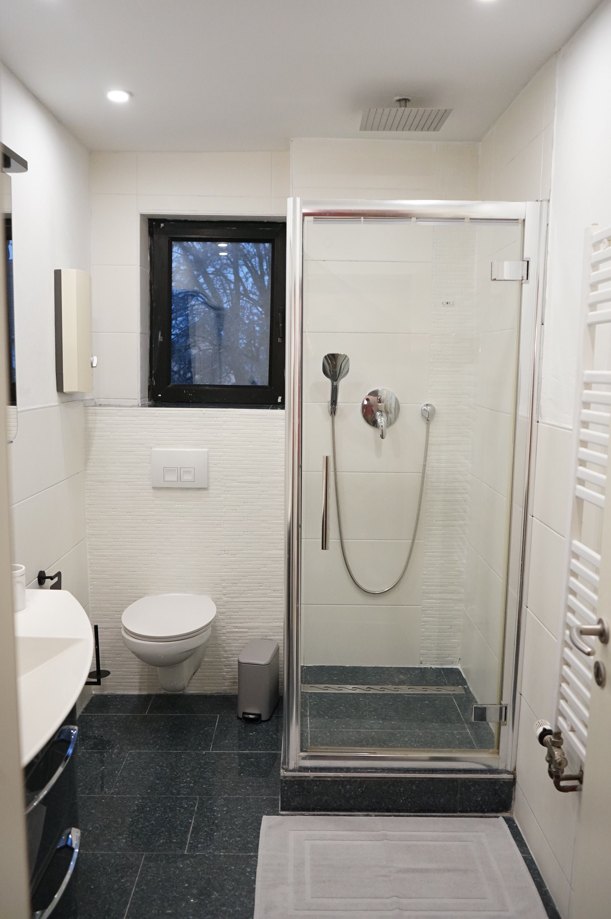Modern & Great Home Conveniently Located (Sankt Augustin-Menden) - 4