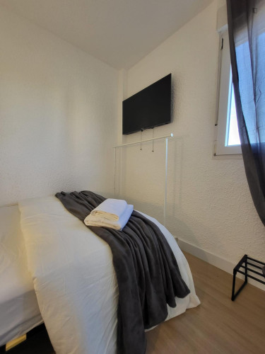 Nice single bedroom near Alacant train station