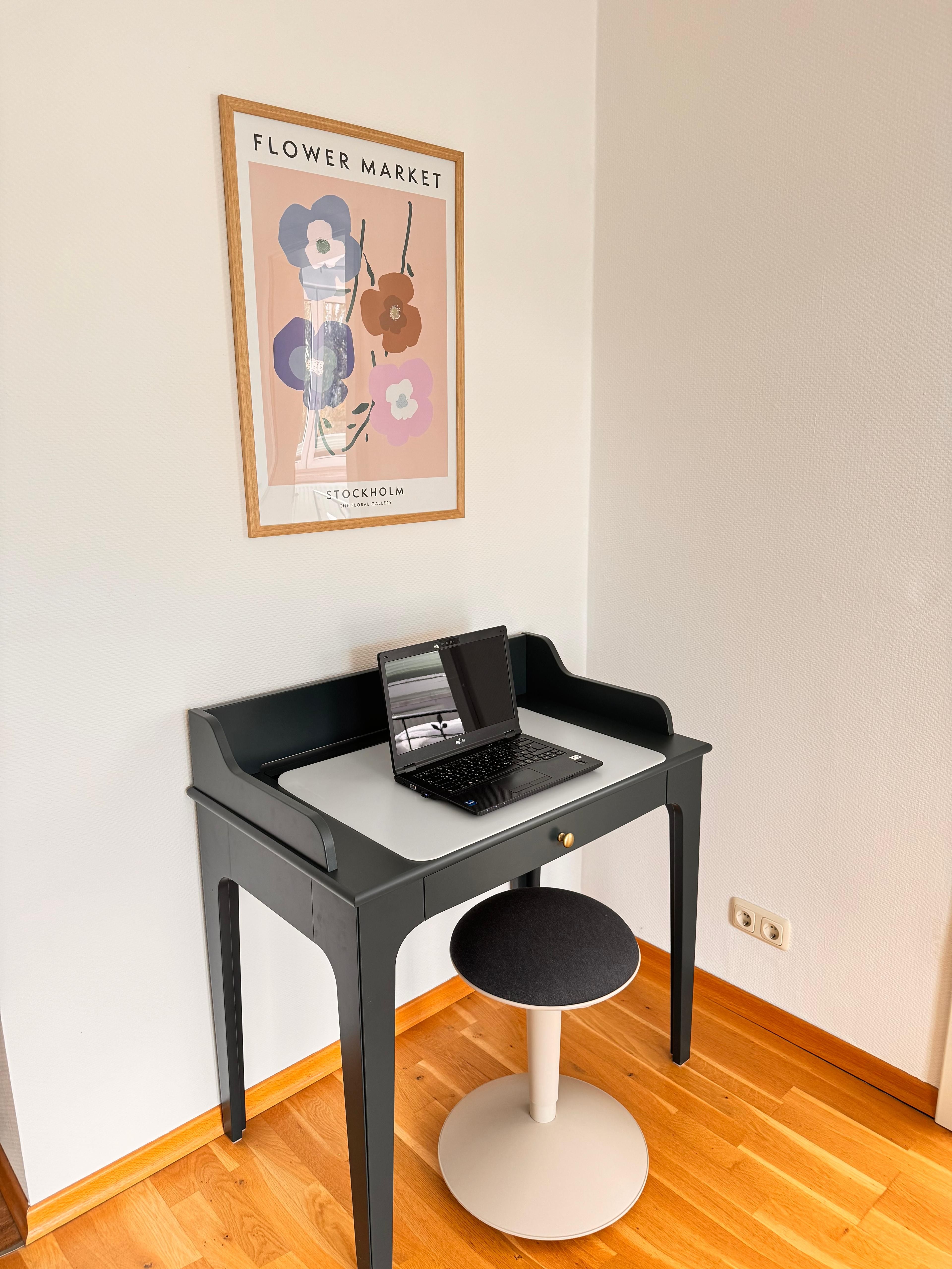 Stylish Furnished 2-Room Apartment (55 M²) With Balcony & Parking In Prime Location Between Universi - 22