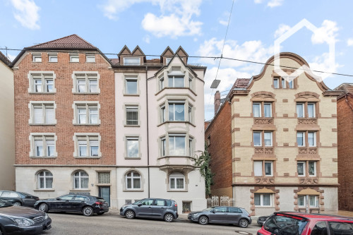 Charming, magnificent Art Nouveau apartment for temporary rental in the heart of Stuttgart