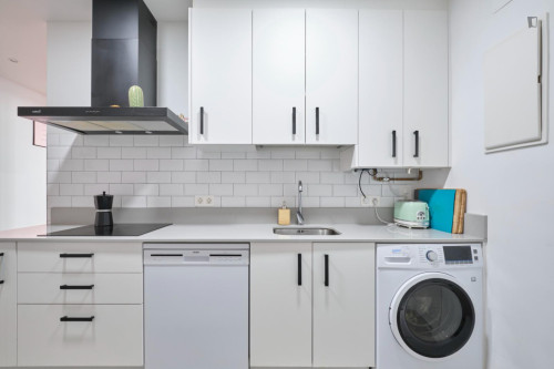 Welcoming double bedroom in a student flat, near the centre of Salamanca