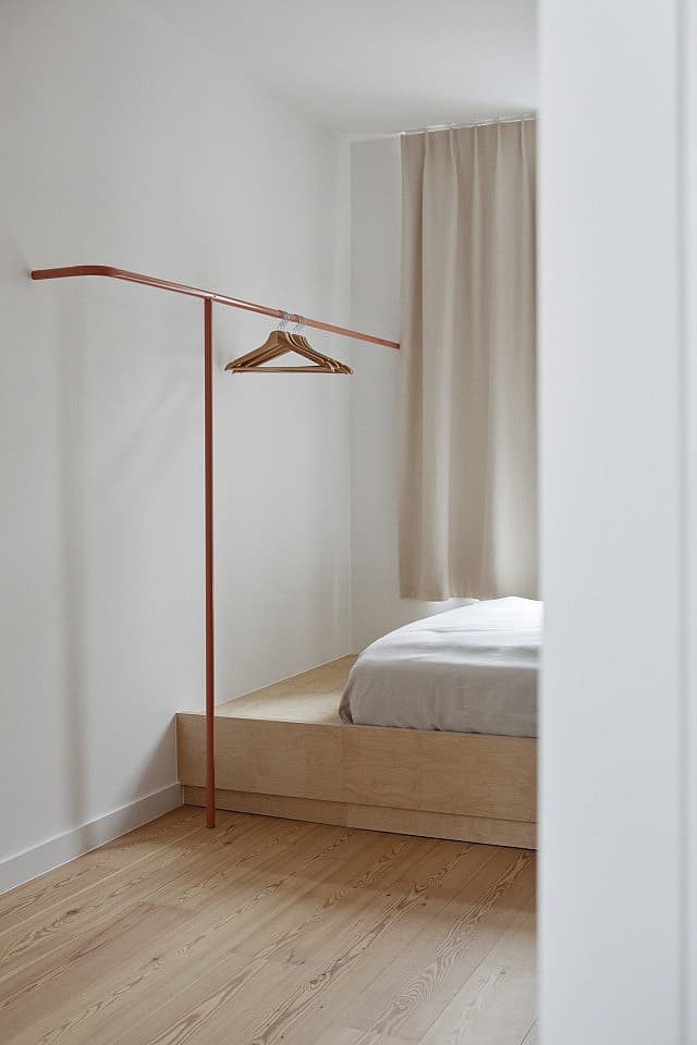 Pocket Room With Bathroom And Toilet Shared / Street View - 49