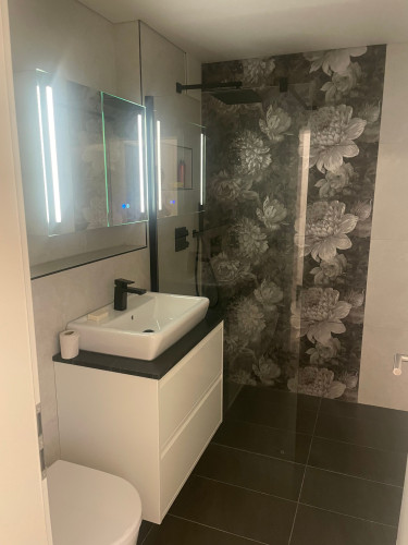 Amazing exclusive 2 room apartment