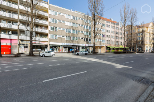 Charming, cute an fully furnished apartment located in Central Munich