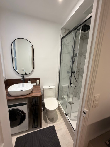 Charming fully renovated and fully equipped studio apartment