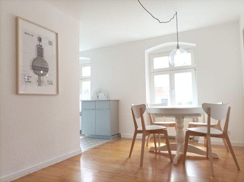 Cozy and peaceful apartment near Hackescher Markt