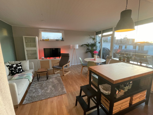 Fantastic loft - great view!