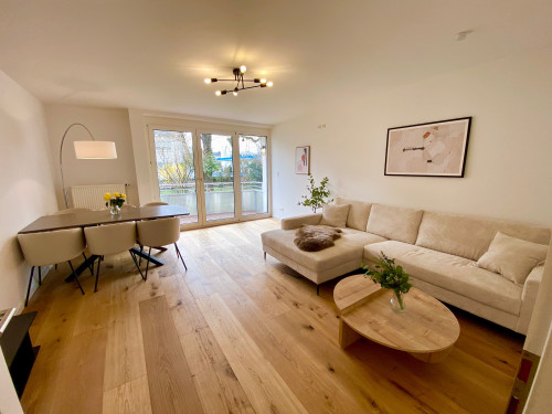 Sanierte & möblierte 3-Zimmer-Wohnung mit Südbalkon & Gemeinschaftsgarten