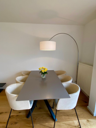 Sanierte & möblierte 3-Zimmer-Wohnung mit Südbalkon & Gemeinschaftsgarten