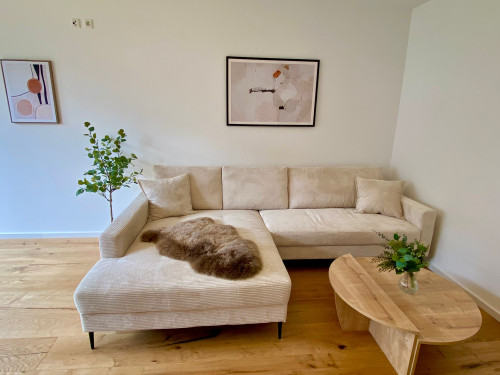 Sanierte & möblierte 3-Zimmer-Wohnung mit Südbalkon & Gemeinschaftsgarten