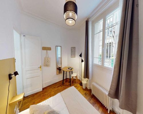 Welcoming double bedroom in Saint-Lambert