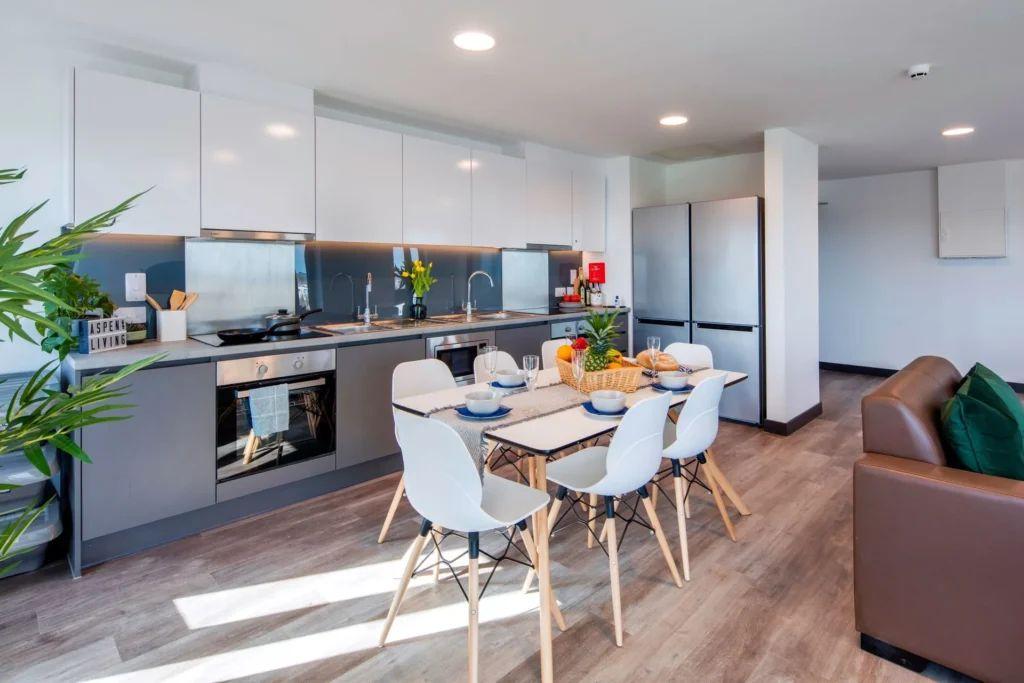 Silver Plus En Suite (6 Bed) - 3