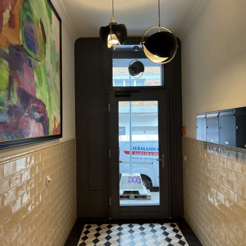 Beautiful, modernly furnished apartment in a very popular area in the heart of Düsseldorf