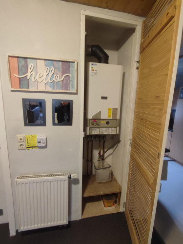 Profound 1 Bedroom Apartment close to Bihlplatz Metro