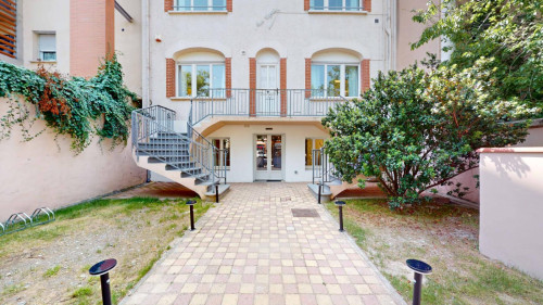 Double ensuite bedroom in Minimes