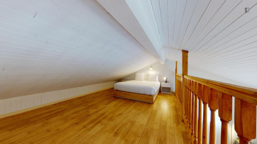 Lofted double ensuite bedroom in Château de l'Hers