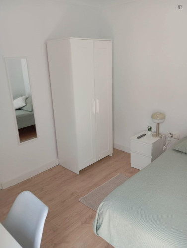 Neat double bedroom in Els Àngels