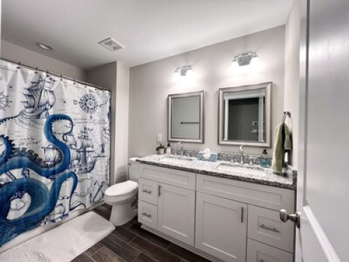 Rest Easy | 1 Private Bedroom 