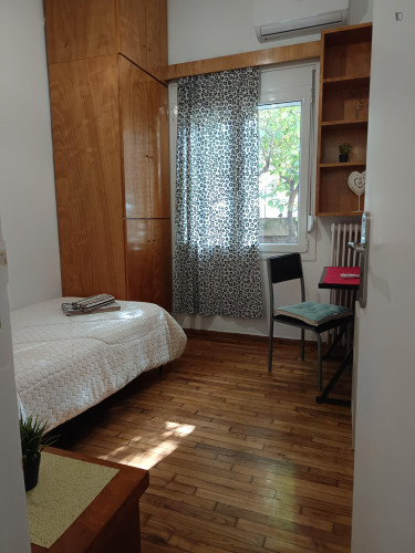 Comfy single bedroom in Pangrati - Gallery - 9