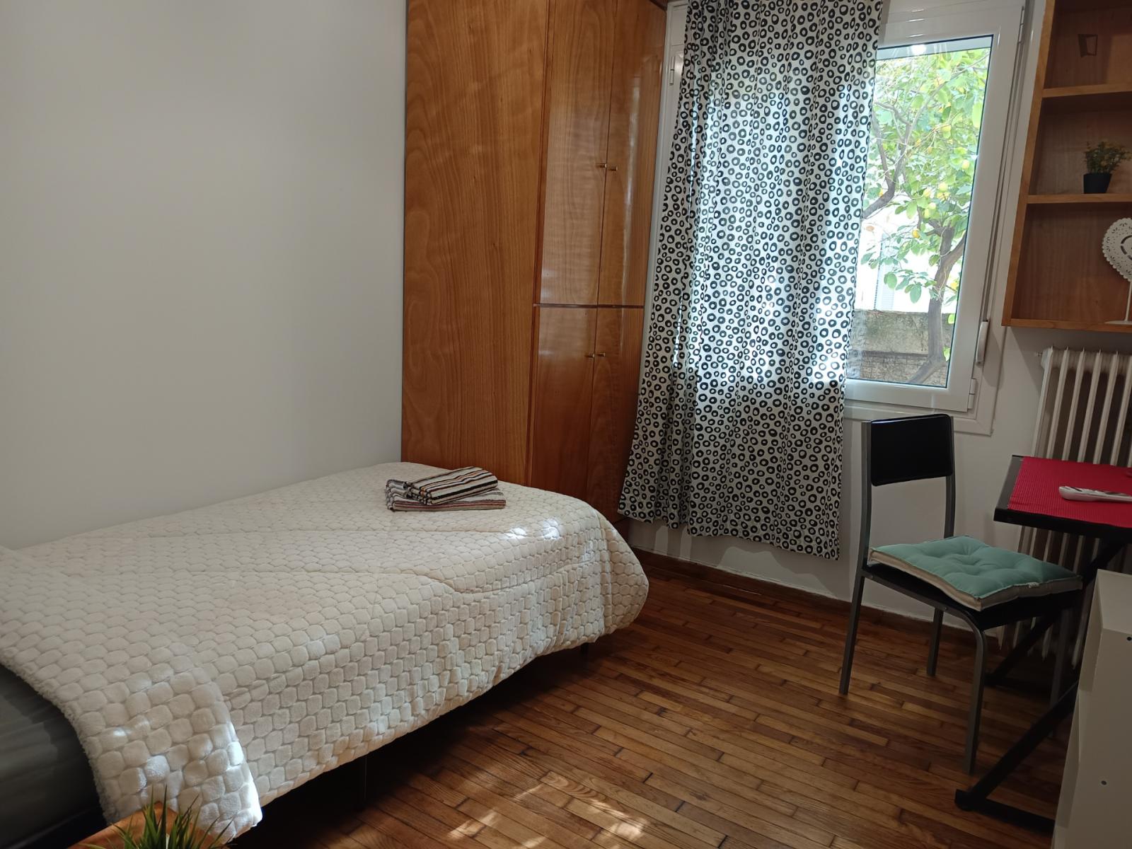 Comfy Single Bedroom In Pangrati - 1