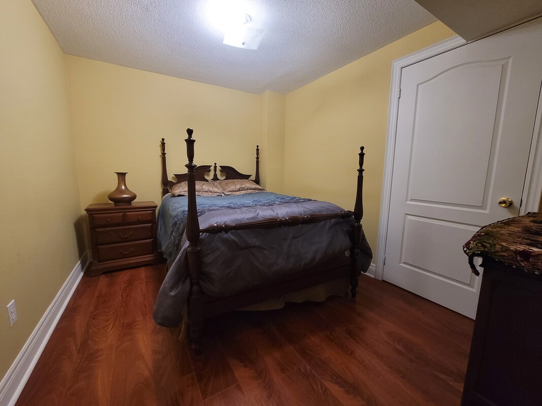  Bedroom #2 (Single Bed)  -  Luxury Executive Homestay in Valley  - Gallery -  1